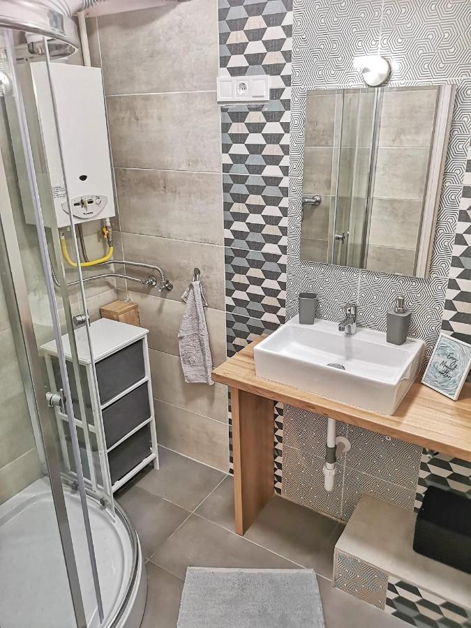 Central Home Apartment In The City Center Eger Kültér fotó