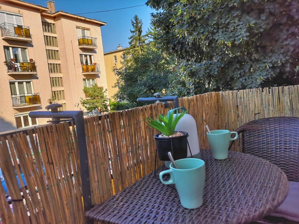 Central Home Apartment In The City Center Eger Kültér fotó
